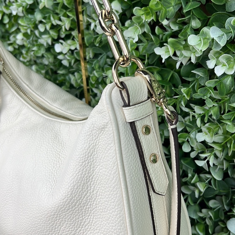 Kate Spade Pebbled Leather White Vivian Hobo Bag - Picture 11 of 17